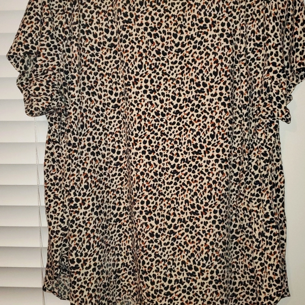 Animal print blouse size 24